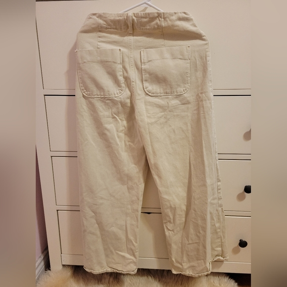Zara Cropped Wide Legged Button Jeans (Size 4) - Picture 4 of 4